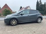 Peugeot 208 1.6 HDi Active 99PS Euro6 *8xReifen*Zahnriem - Peugeot 208 Gebrauchtwagen in Hamburg
