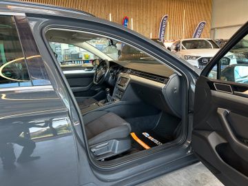 MYAUTOCENTER – Gebraucht- und Jahreswagen mit Werkstattservice in Pfaffenhofen Volkswagen Passat Variant Comfortline *4Motion*Kamera*AHK*