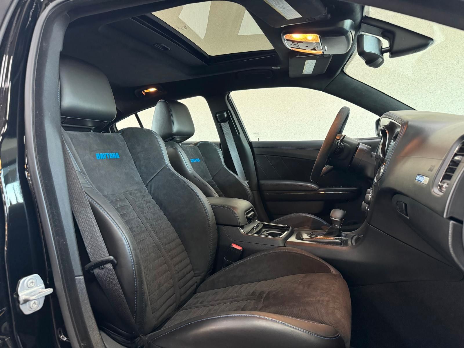 Fahrzeugabbildung Dodge SRT HELLCAT DAYTONA WIDEBODY NR. 486 VON 501