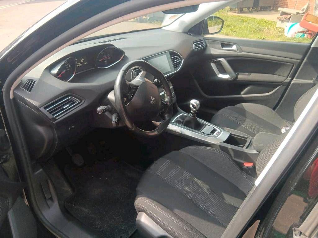 Peugeot 308 2015 — photo 8