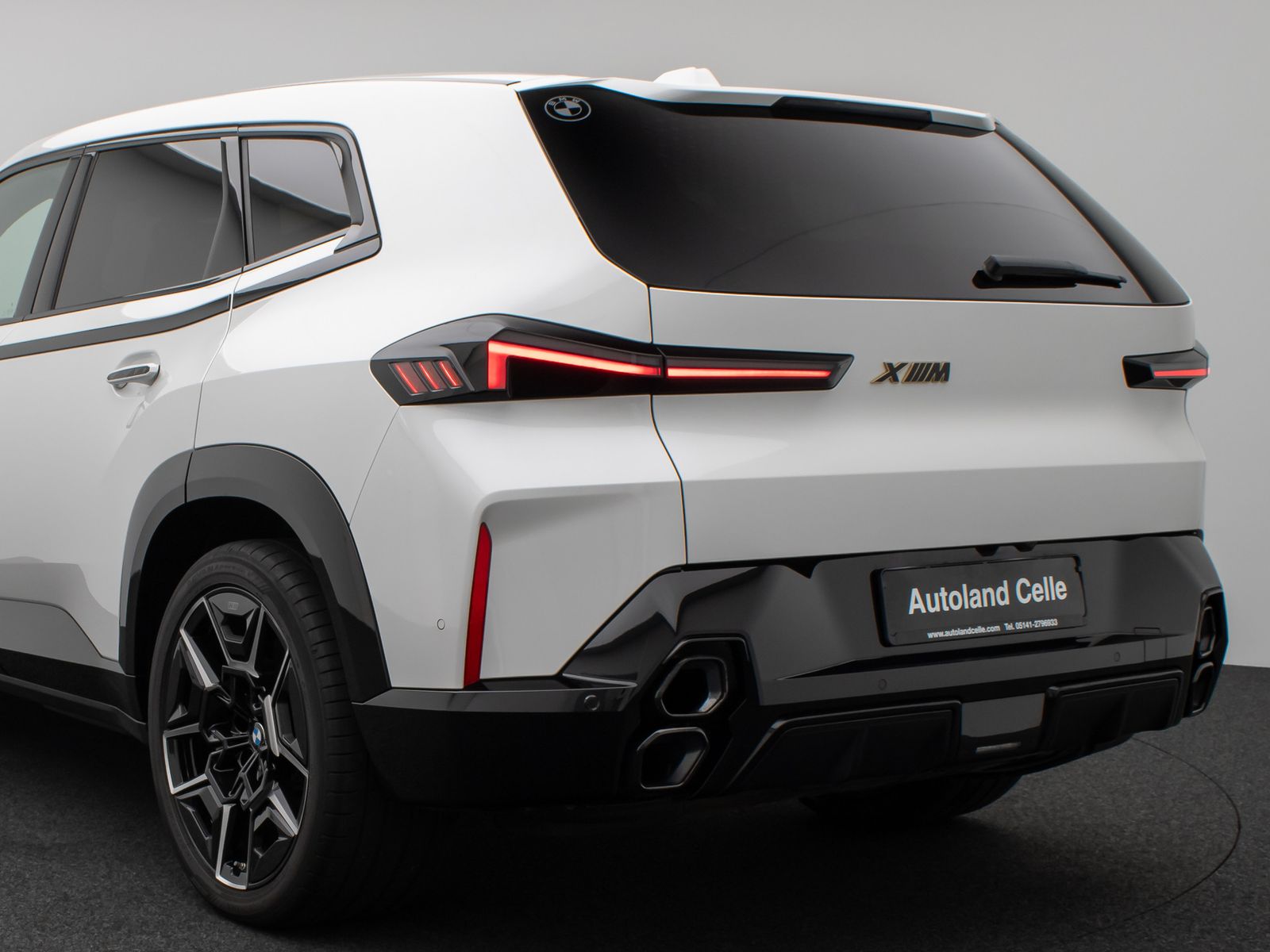 Fahrzeugabbildung BMW XM Individual M Sitze DAB B&W Massage SoftClose