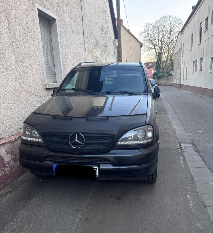 Mercedes-Benz ML 320
