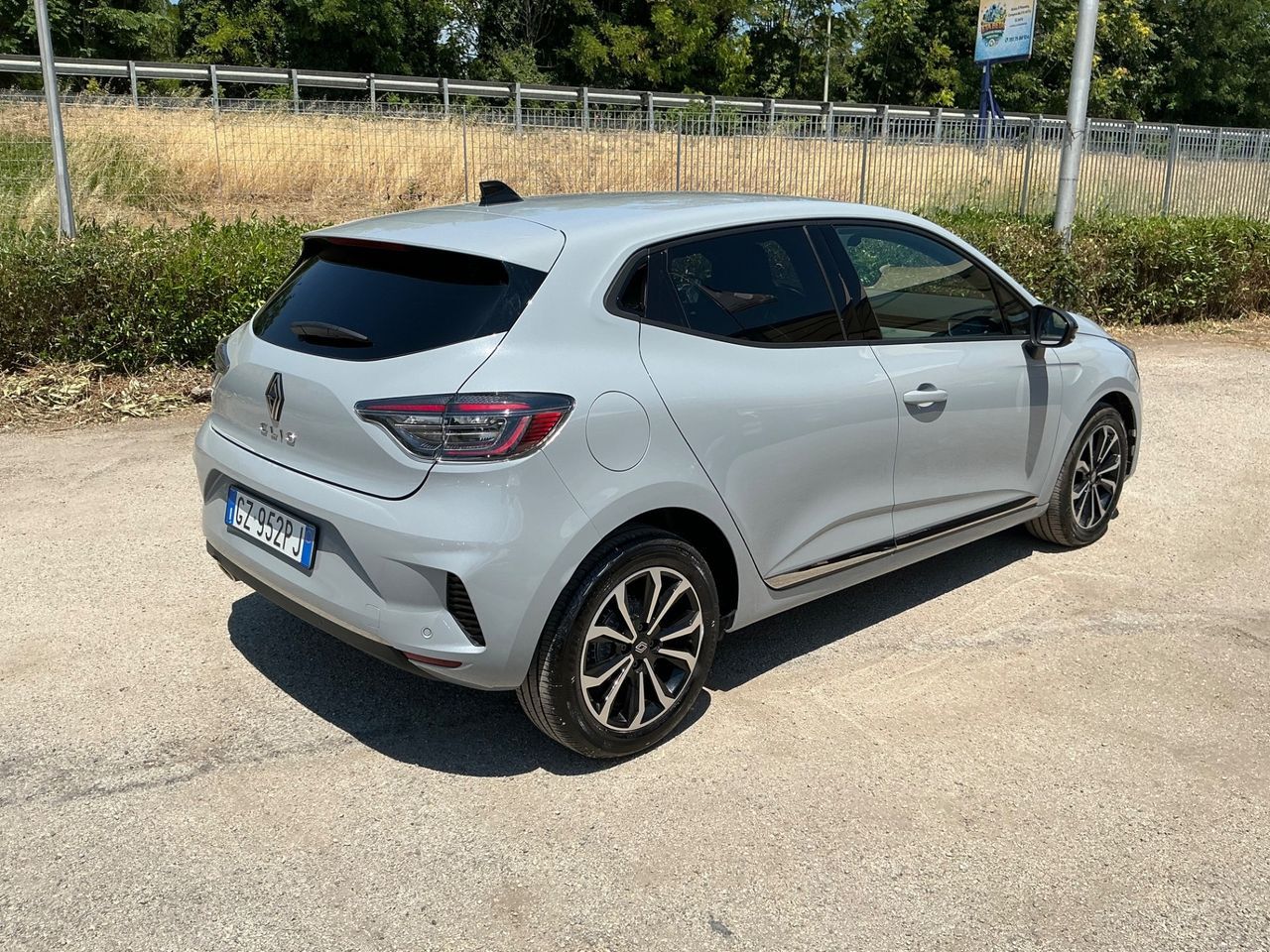 Other Renault Clio TCe 90 CV 5 Porte Techno imagem 3