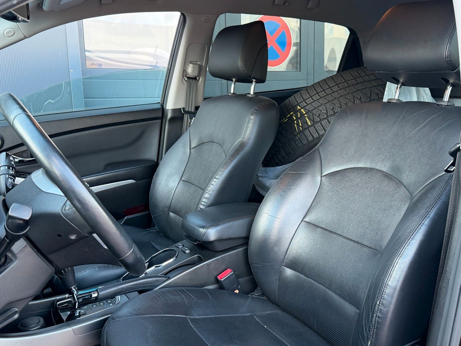 Fahrzeugabbildung Ssangyong Korando 2.2 e-XDi 220 *Nav*8fach*Kamera*AWD*PDC*