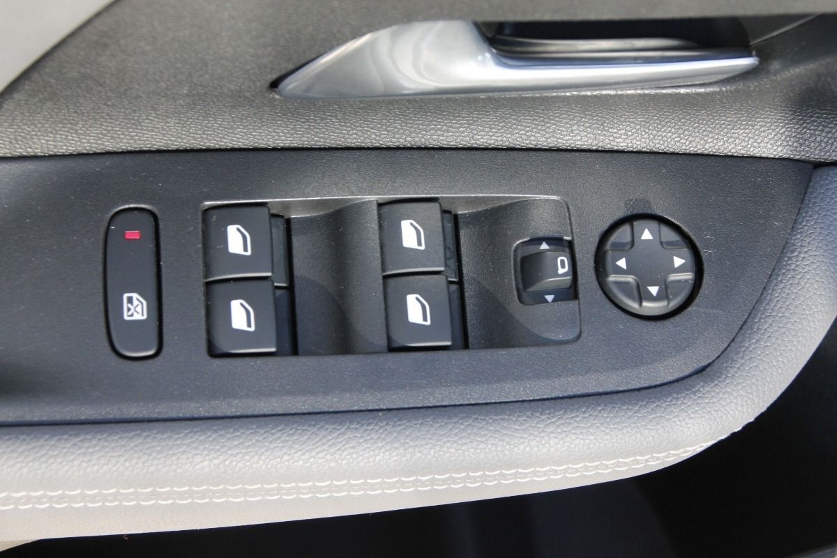 Fahrzeugabbildung Opel Mokka Business Elegance