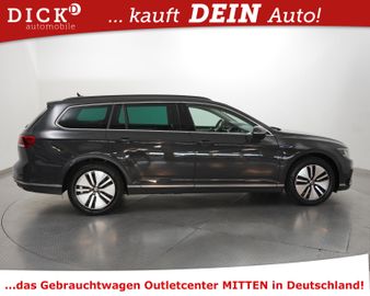 Volkswagen Passat Variant - 2