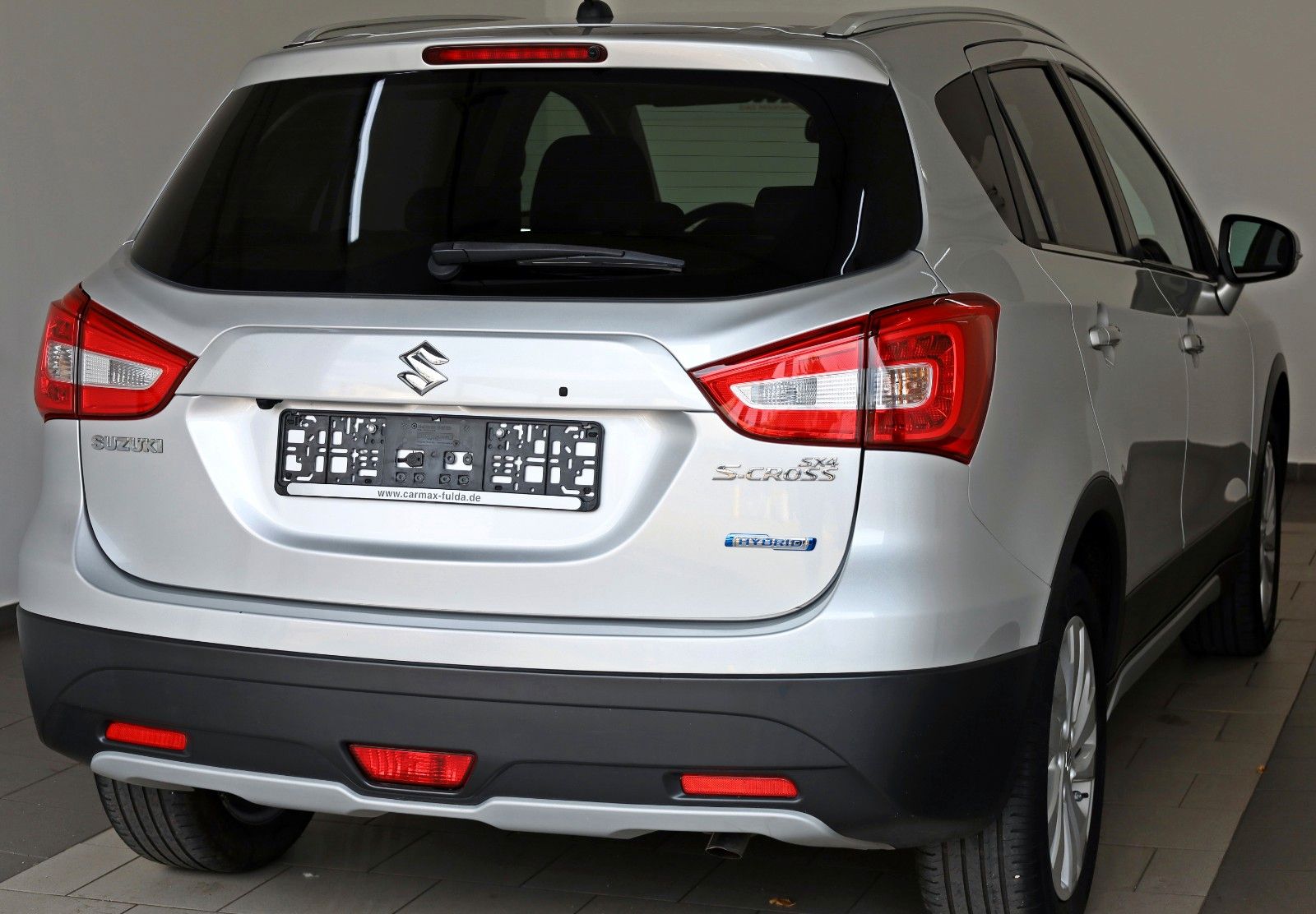 Fahrzeugabbildung Suzuki SX4 S-Cross Comfort LED,SH,PDC,ACC,Apple Car