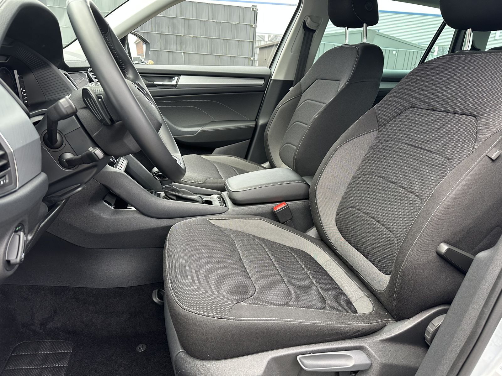 Fahrzeugabbildung SKODA Kodiaq 2.0 TDI 4x4 DSG 7-Sitzer NAV+LED+AHK+KAM