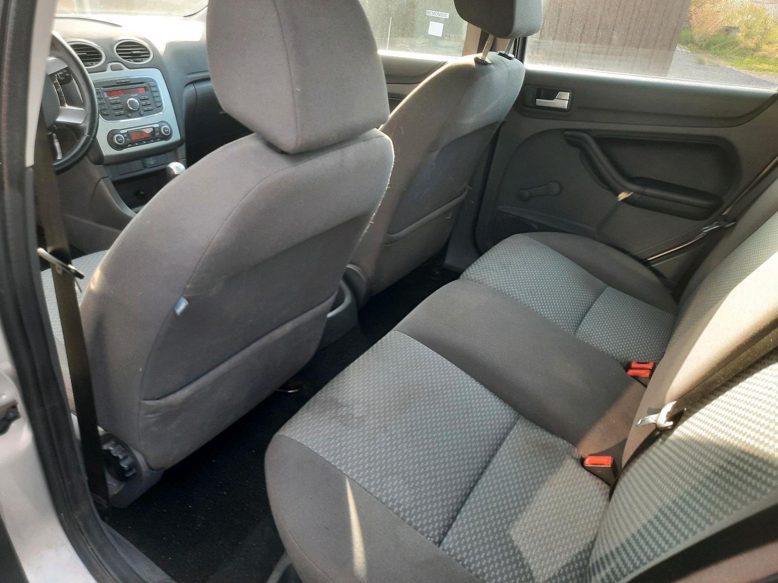 Ford Focus 2008 — photo 6