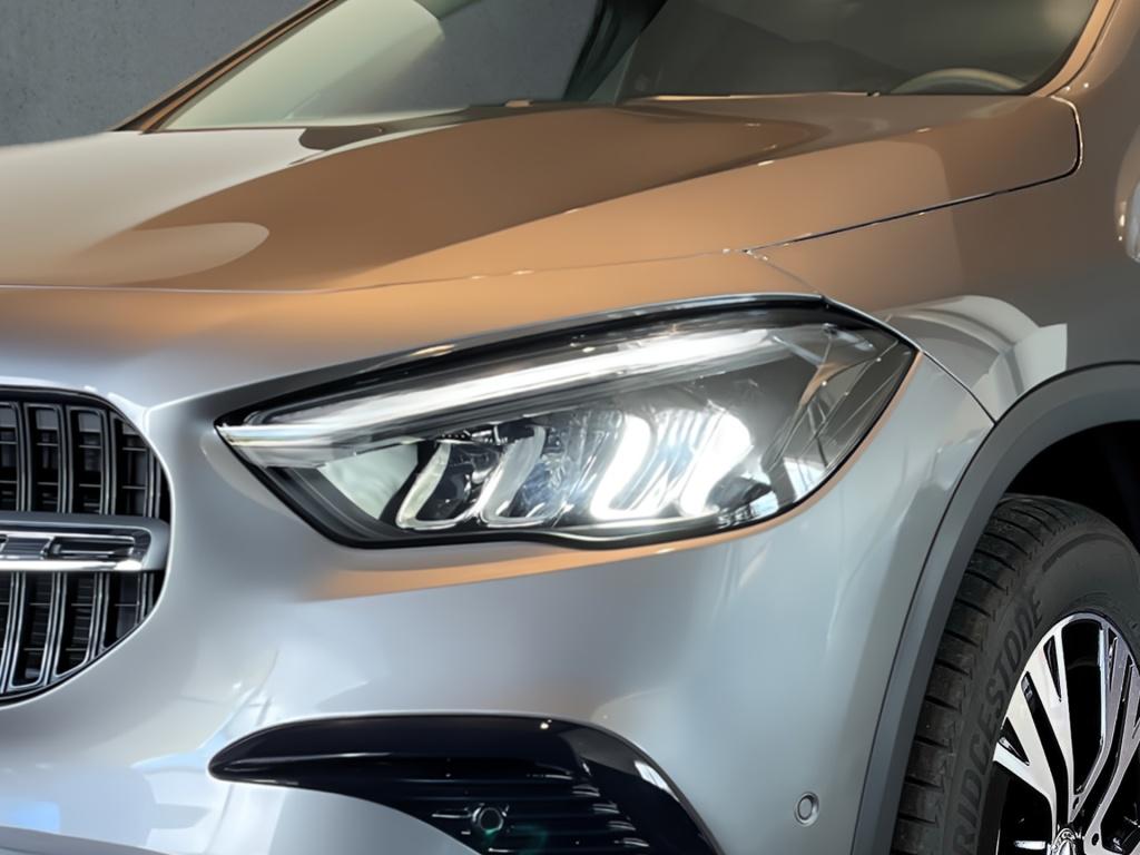 Mercedes-Benz GLA 250 4M Progressive+Navi+Kamera+SHZ+CarPlay+