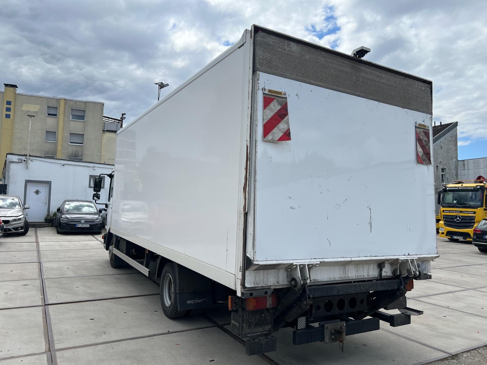 MAN TG-L 8.180 Blatt/Luft  Koffer LBW