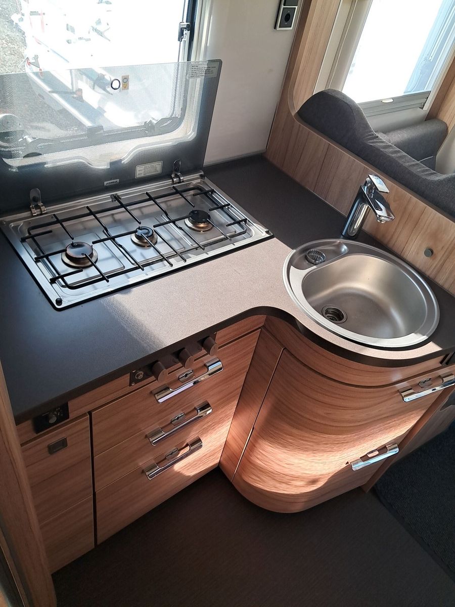Fahrzeugabbildung HYMER / ERIBA / HYMERCAR ML-T 620 Hubstützenanlage,Luftfederung,Markise