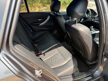 BMW 320 - 11