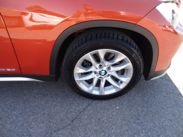 Fahrzeugabbildung BMW X1 sDrive 20i/1.Hd/65TKM/Pano/SitzH/PDC/