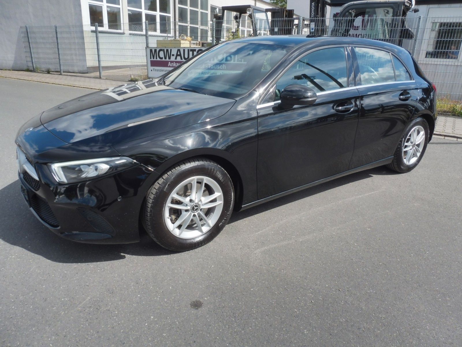 MERCEDES-BENZ A 200 NAVI LED Facelift