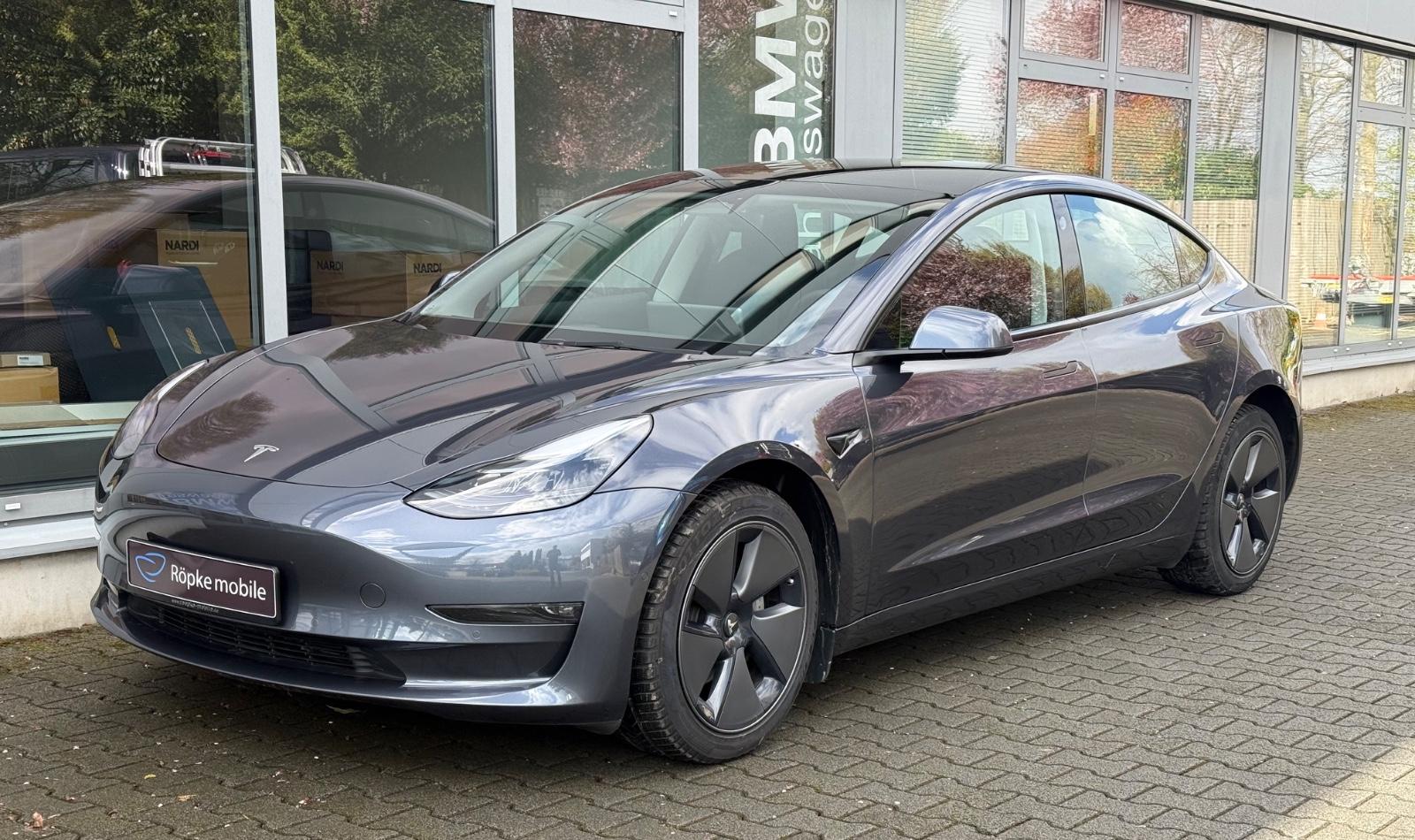 Tesla Model 3 Long Range 18" Midnight Silver AMD Ryzen