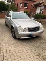 Mercedes-Benz MB E220 CDI W211 AVANTGARDE LIMOUSINE - Mercedes-Benz E 220 aus 2002: Cdi