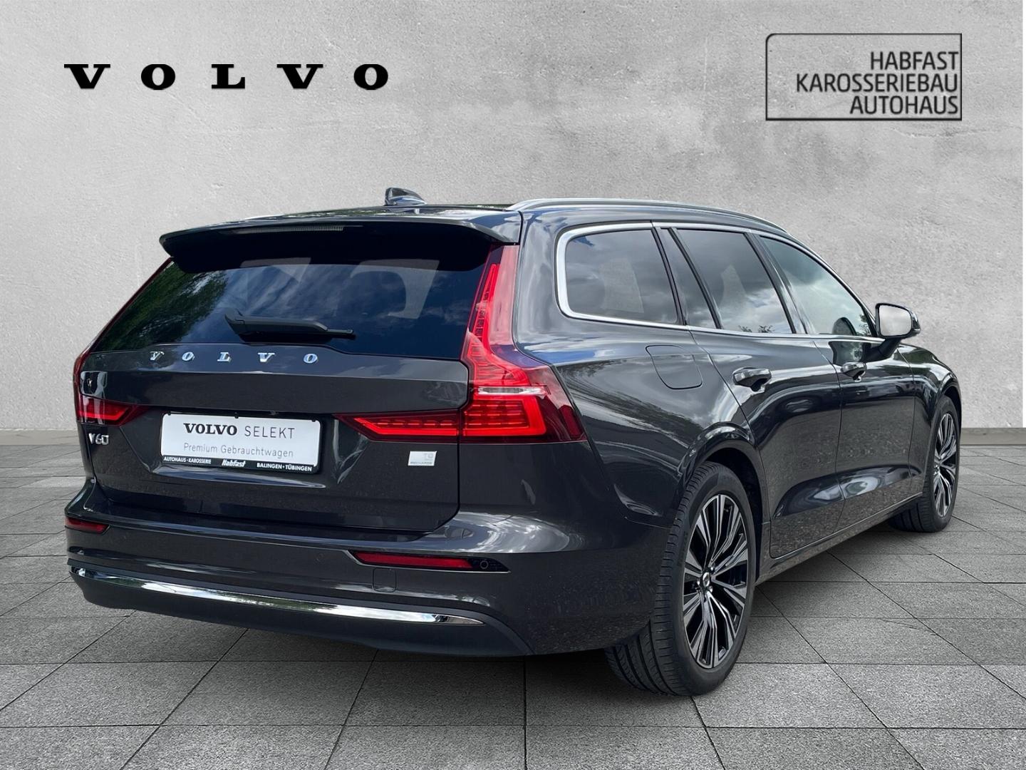 Volvo V60 Plus Bright Plug-In Hybrid AWD StandHZG AHK 