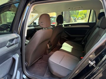 Volkswagen Passat Variant - 12