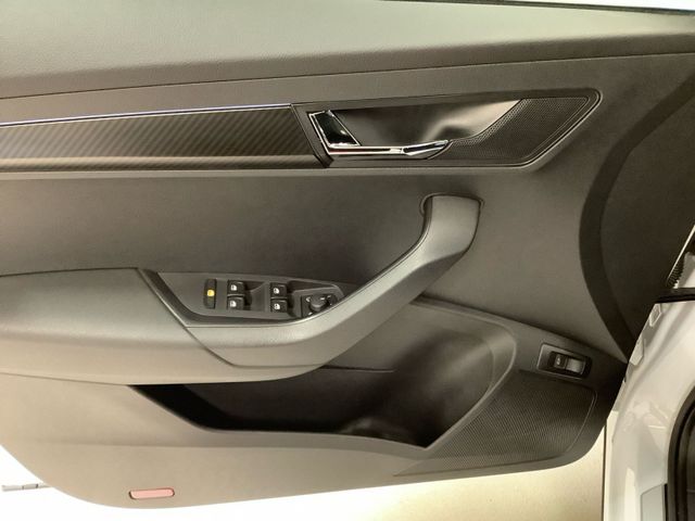 KAROQ Sportline TSI 110 kW ACT DSG NAVI LED