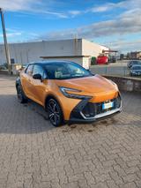 Andere Toyota C-HR 2.0 PHEV Lounge Premiere - mit Hybrid-Antrieb: Orange, Kombi
