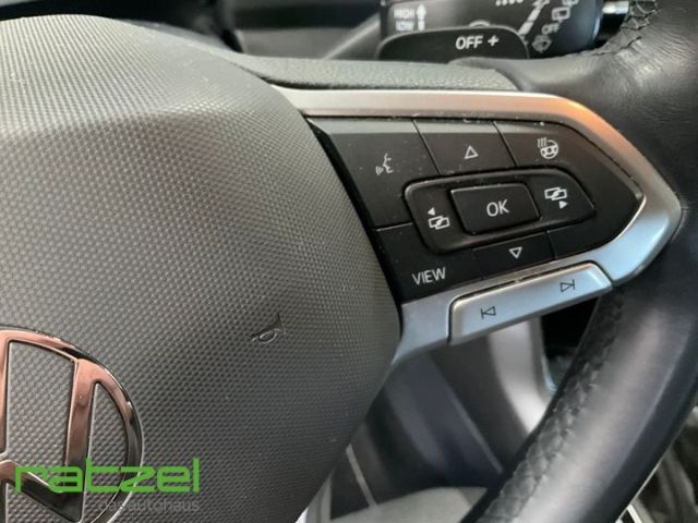 Fahrzeugabbildung Volkswagen T-Roc 1.5 TSI DSG Life LED ACC App Connect Digit