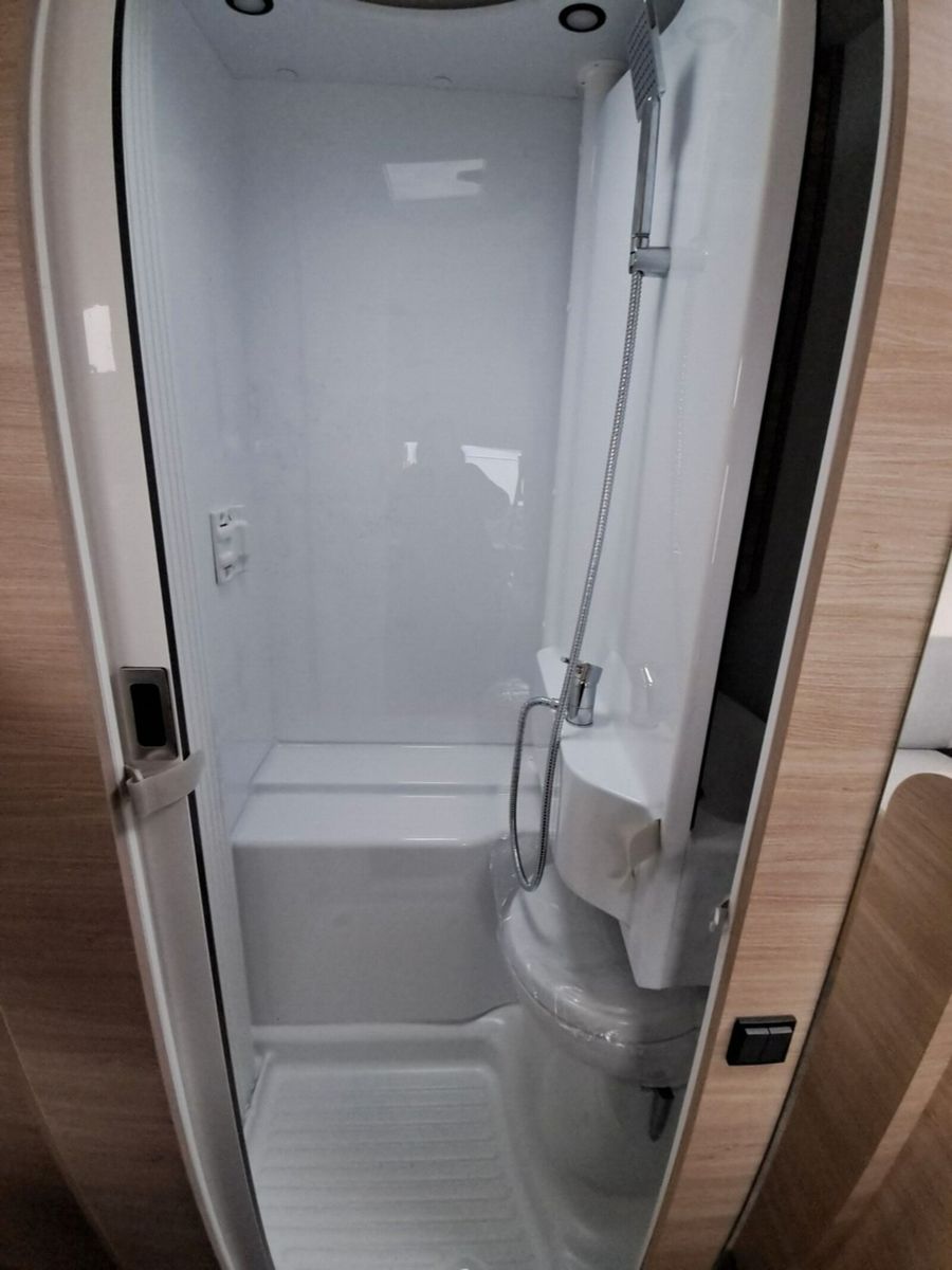 Fahrzeugabbildung Chausson Alkoven C514 First Line  Markise,Navi,RK,Solar