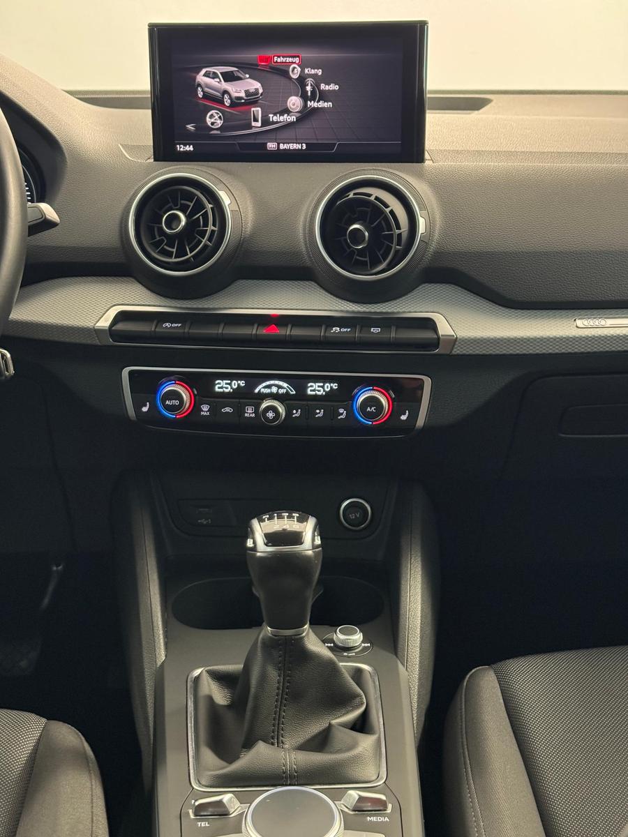 Audi Q2 1.0 TFSI Proline LED Navi-app Parkhilfe apple, миниатюра 14