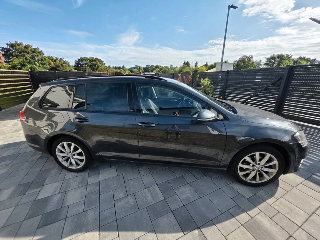 Image of Volkswagen Golf