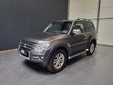 Mitsubishi Pajero 3.2 DI-D Top *Navi| Xenon| Kamera| AHK* - gebrauchte Mitsubishi Pajero aus dem Jahr 2015
