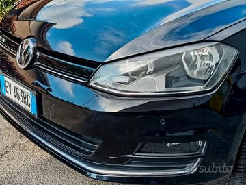 Volkswagen Golf - 5