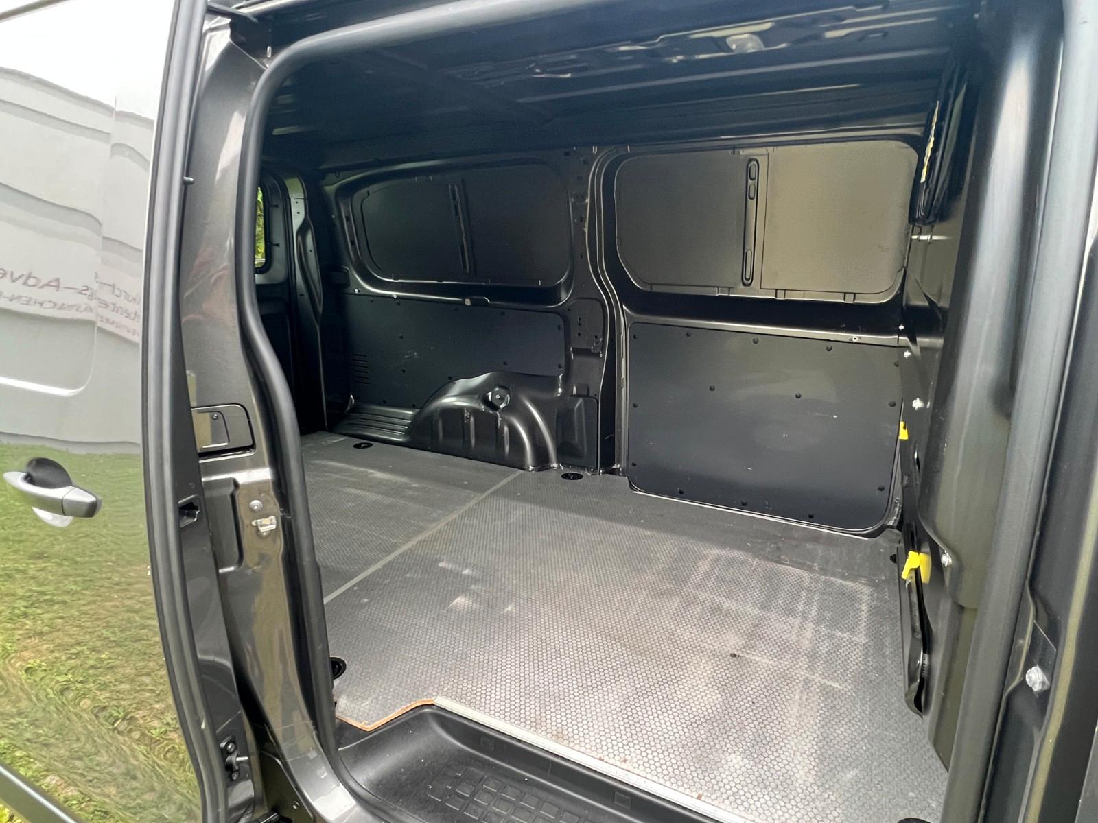 Toyota Proace L2 Kasten*Navi *Kamera *Blind Assist *AHK