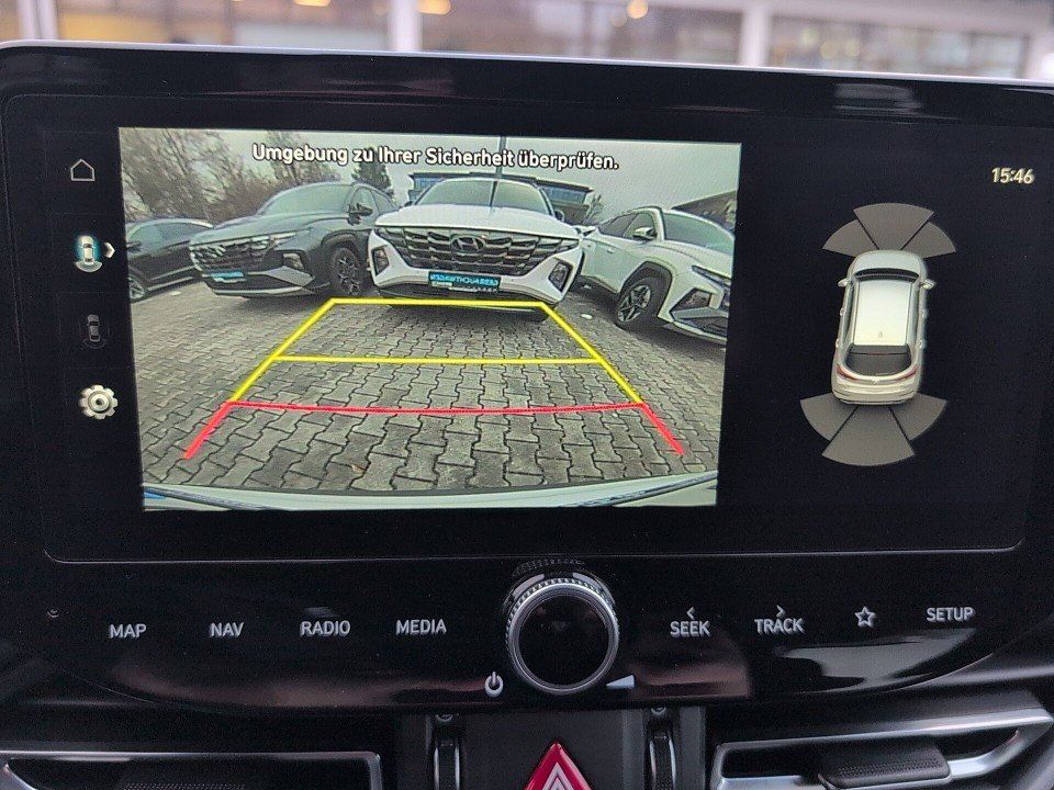 Fahrzeugabbildung Hyundai i30 KOMBI 1.0T AT ADVANTAGE QI+NAVI+2xSHZ+KAMERA