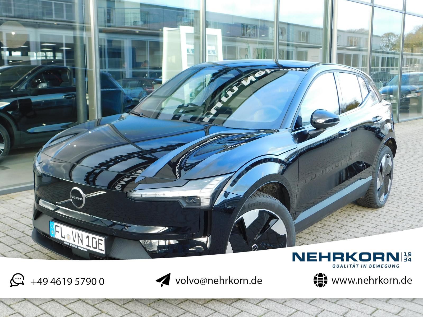 Fahrzeugabbildung Volvo EX30 Plus 2WD Pure Electric