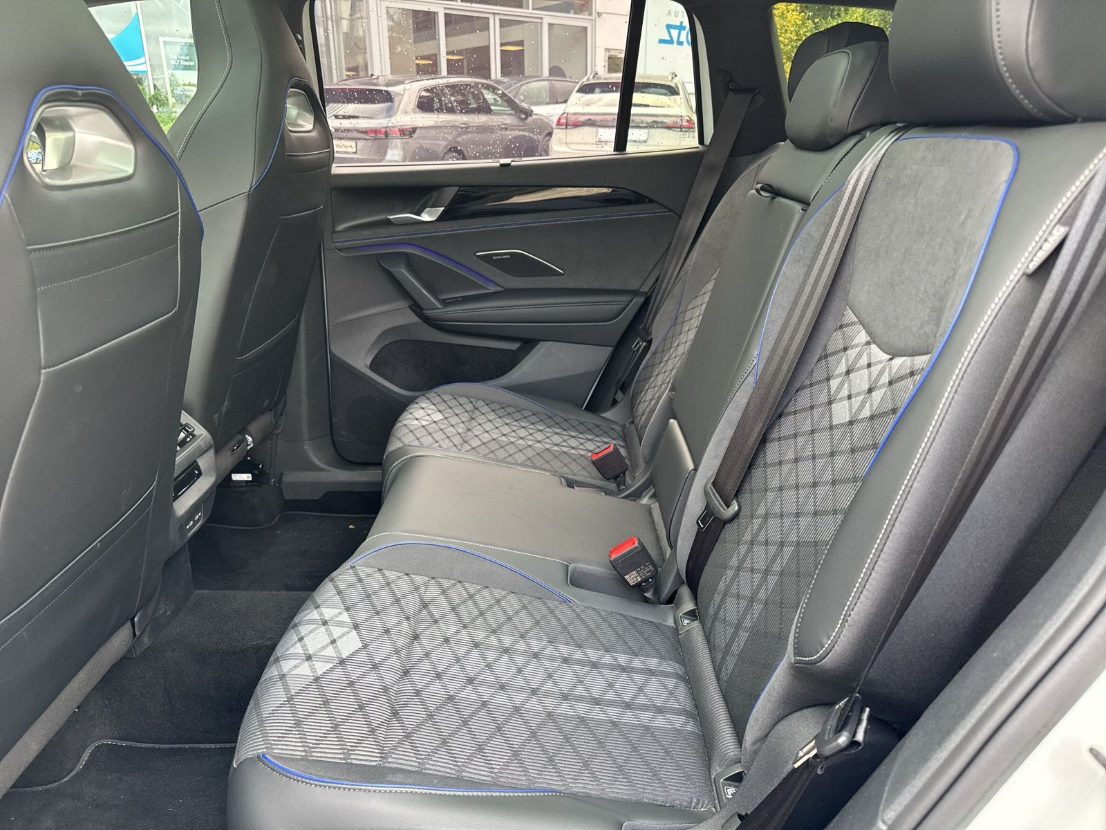 Tayron 4Motion R-Line TDi DSG