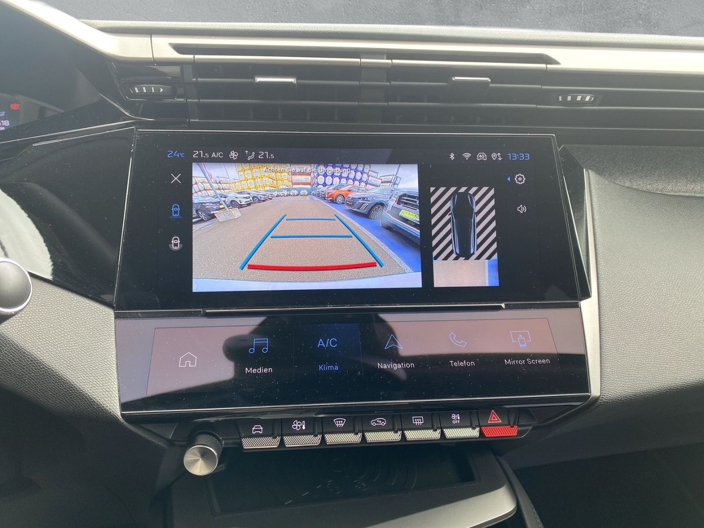 Fahrzeugabbildung Peugeot 308 SW Allure 1.2 PureTech 130 EU6e *ACC*Navi*Si
