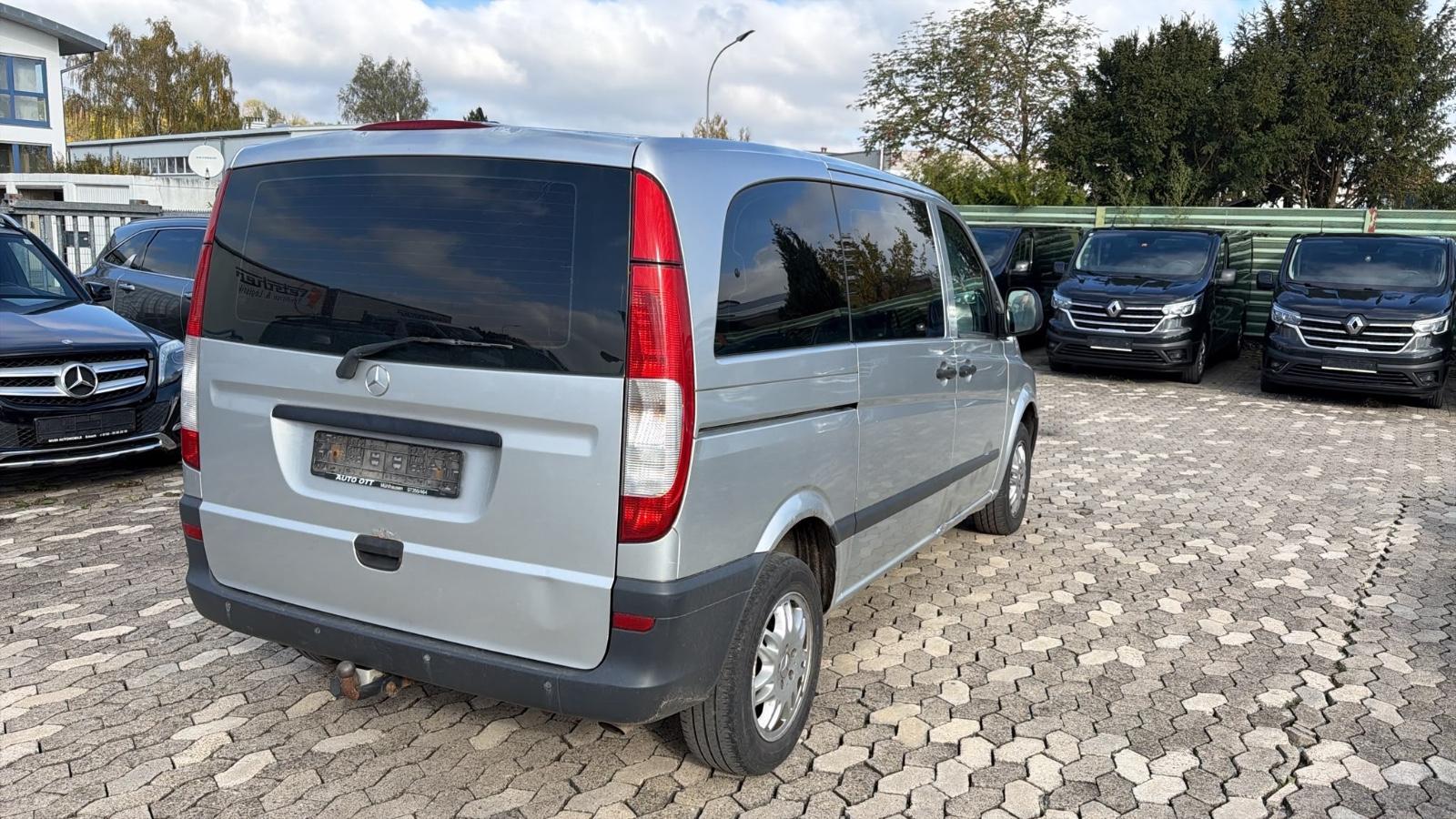 Mercedes-Benz Vito 2005 — салон