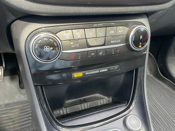 Fahrzeugabbildung Ford Puma ST X LED Verkehrszeichenerk., tot. W. Ass.