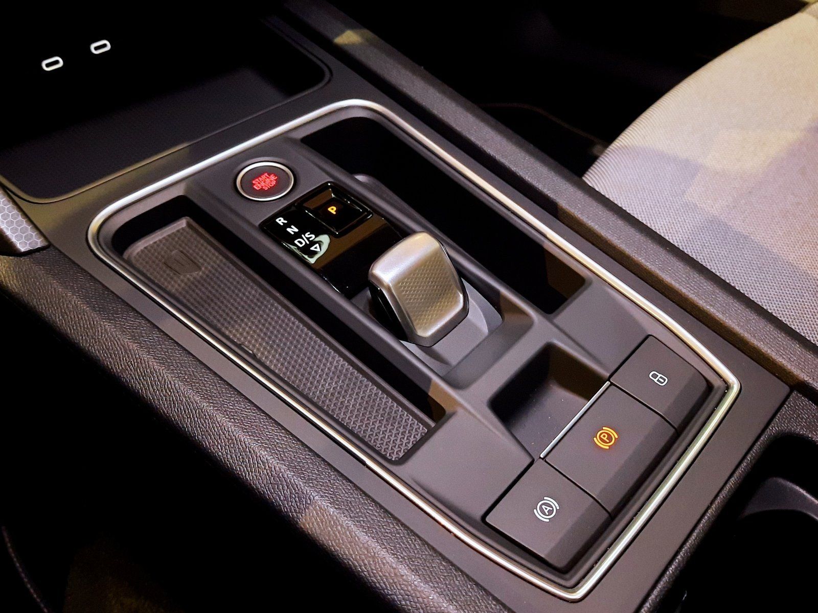 Fahrzeugabbildung SEAT Leon ST TSI DSG Style *Cam*LED*Sitzhzg*Full-Link