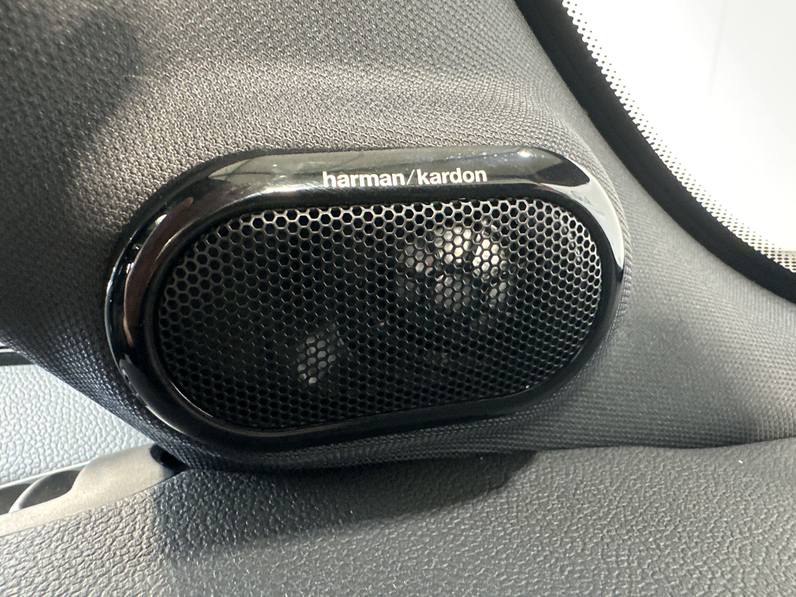 Fahrzeugabbildung MINI John Cooper Works NAV+LED+ACC+KAMERA+PANO+HUD+VC