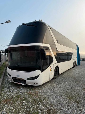 Neoplan Skyliner