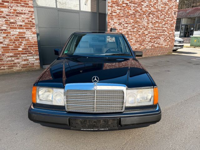 Mercedes-Benz 200 E W124  aus 3 Hd,SSD,H Kennzeichen Tüv 10.26