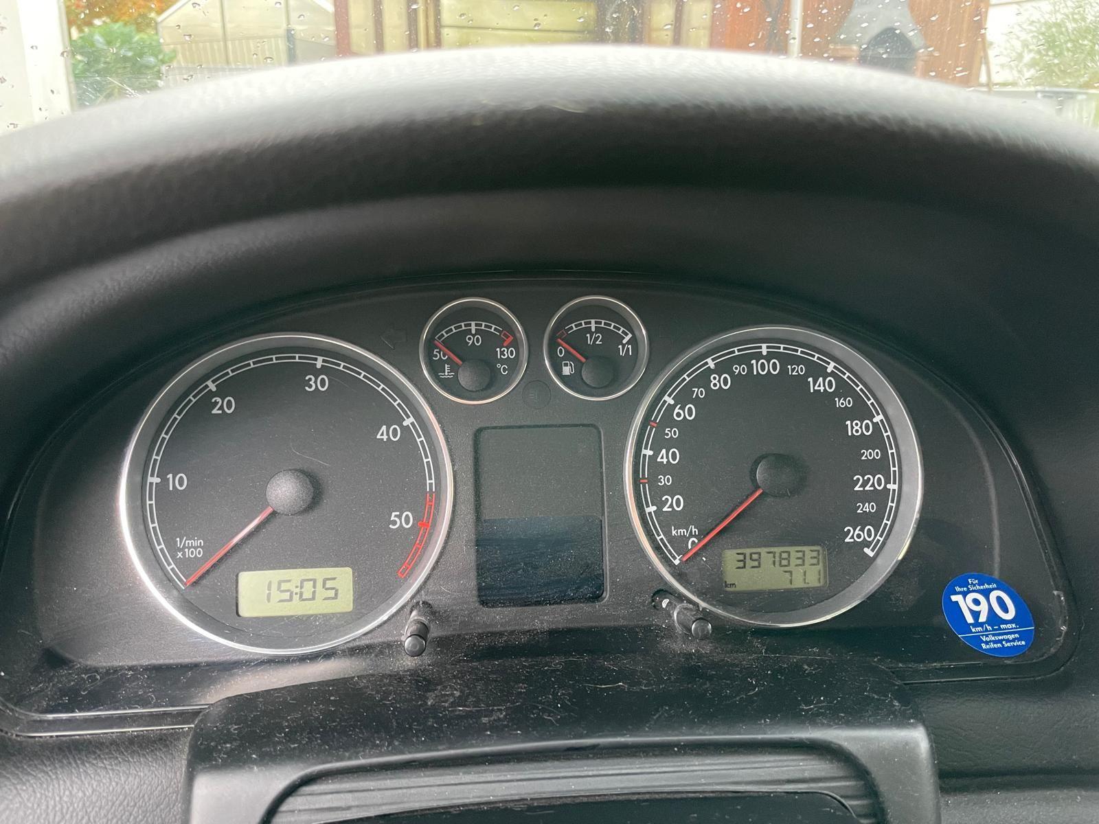 Volkswagen Passat 2004 — photo 7