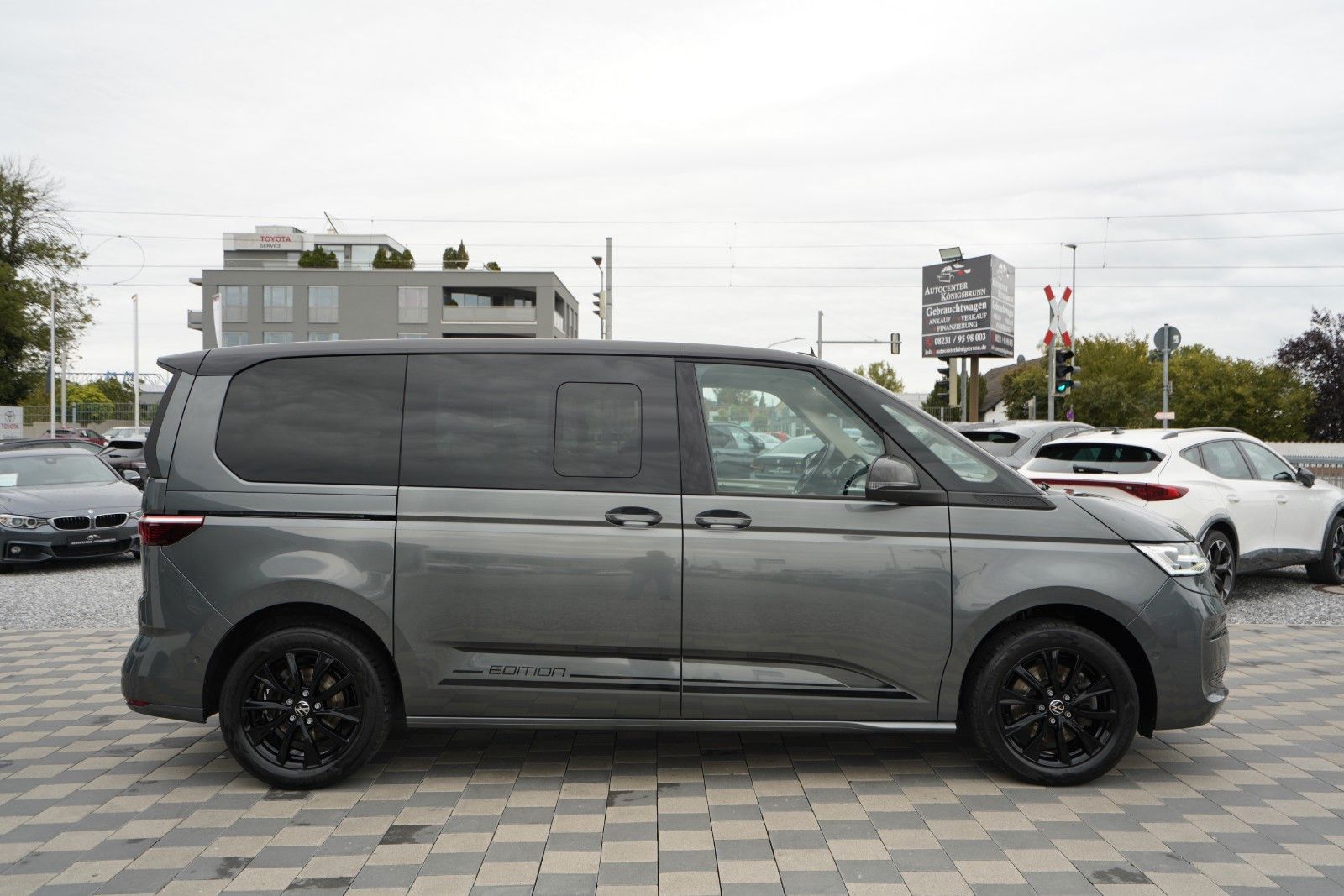 Volkswagen T7 Multivan 2.0TDI 1.Hand Kamera AHK STHZ 7.Sitz foto 4