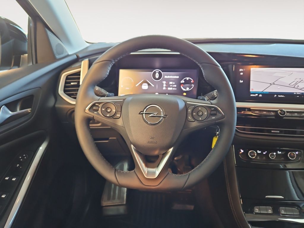 Fahrzeugabbildung Opel Grandland 1.2 DI GS Automatik , NAVI, RFK