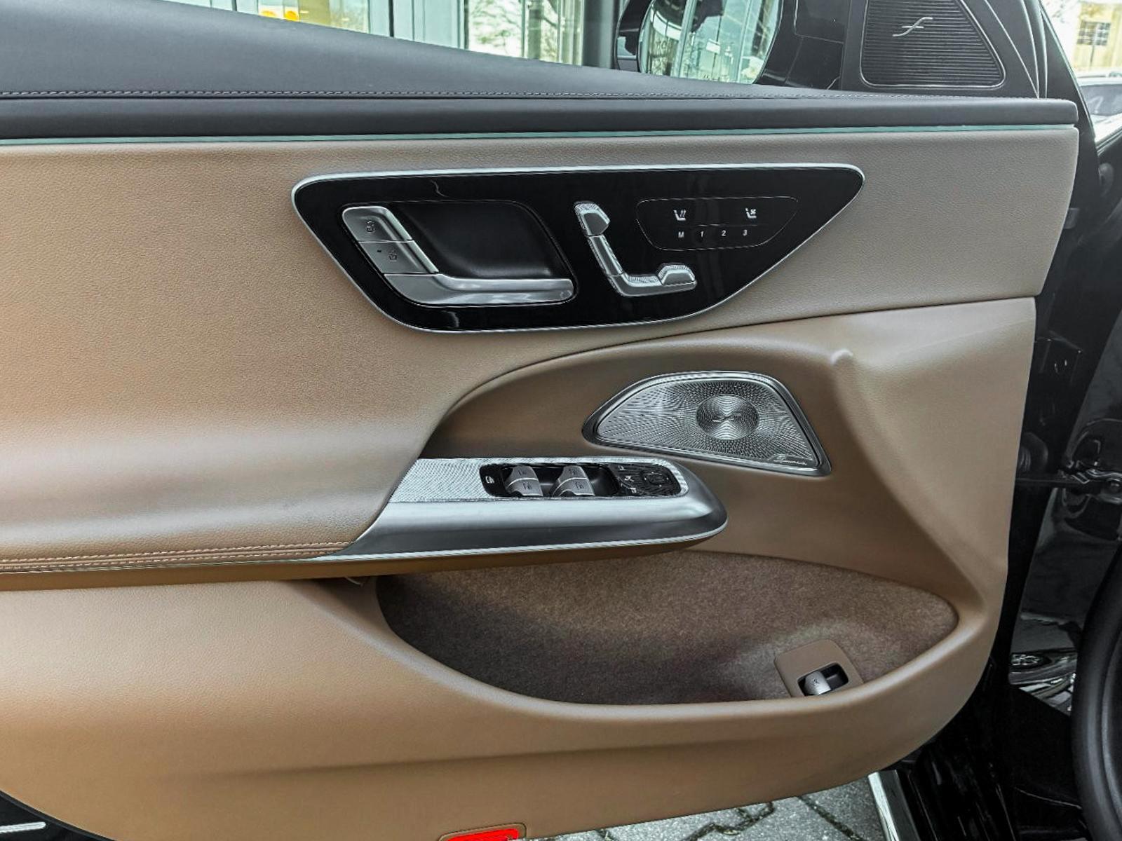 Mercedes-Benz E 220 d Limousine EXCLUSIVE Dig-LED+MBUX+360°