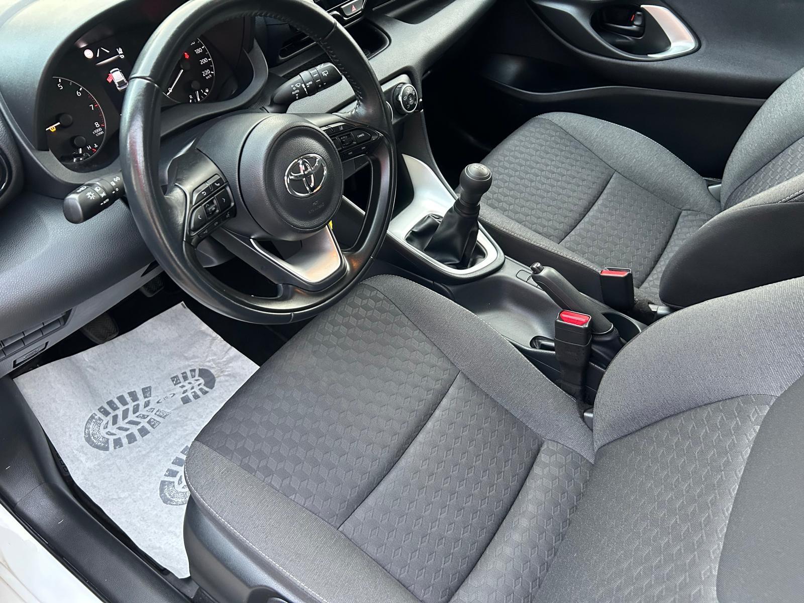 Toyota Yaris Comfort/KLIMA/GJR/KAM/TÜV NEU/ACC/FREISPRE