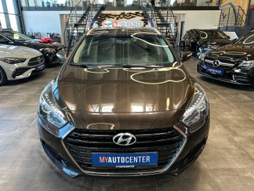 Hyundai i40 cw blue Premium *Navi*TOP*AHK*
