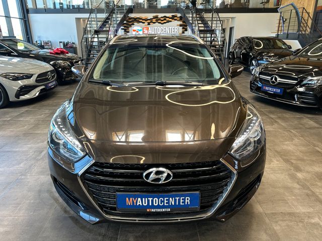 Hyundai i40 cw blue Premium *Navi*TOP*AHK*