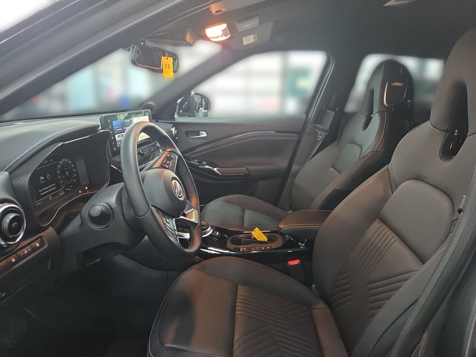 Fahrzeugabbildung Nissan Juke 1.6 Hybrid Tekna Hybrid 143 PS Autom. *NAVI